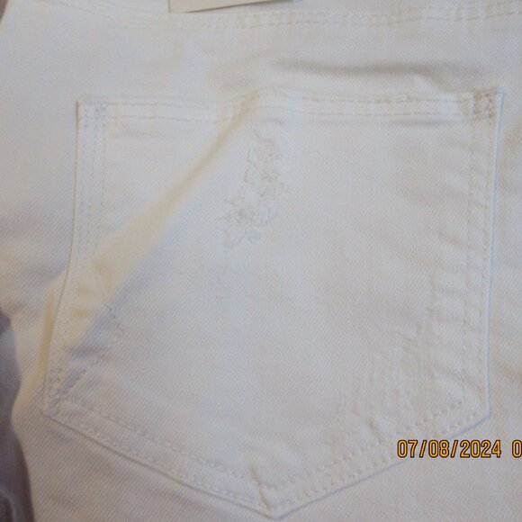 VINTAGE~ JOE BOXER WHITE DISTRESSED ~CROCHET LACE JEAN SHORTS JUNIORS SIZE 11 - Picture 8 of 9